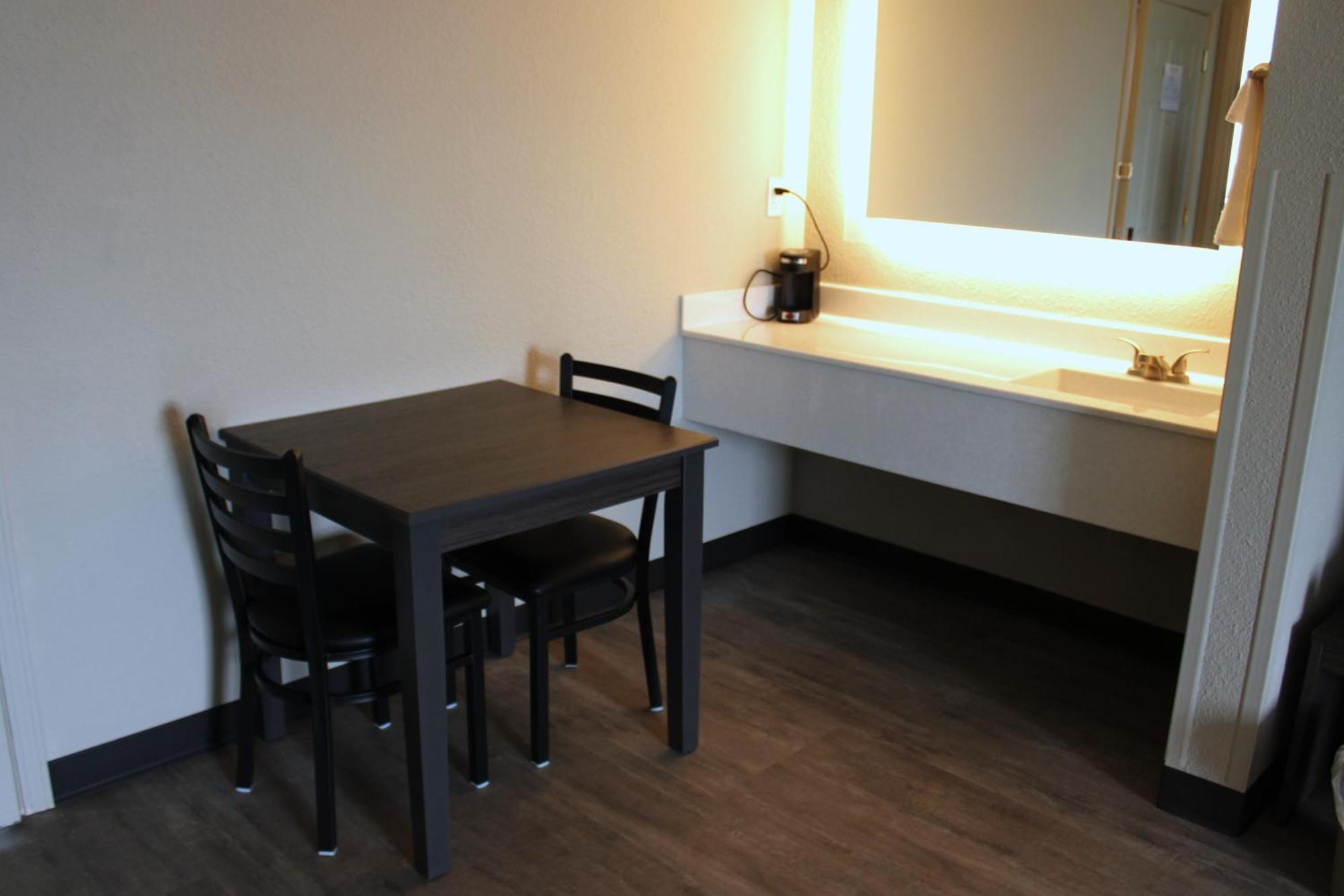 Boarders Inn And Suites By Cobblestone Lamar Missouri Buitenkant foto