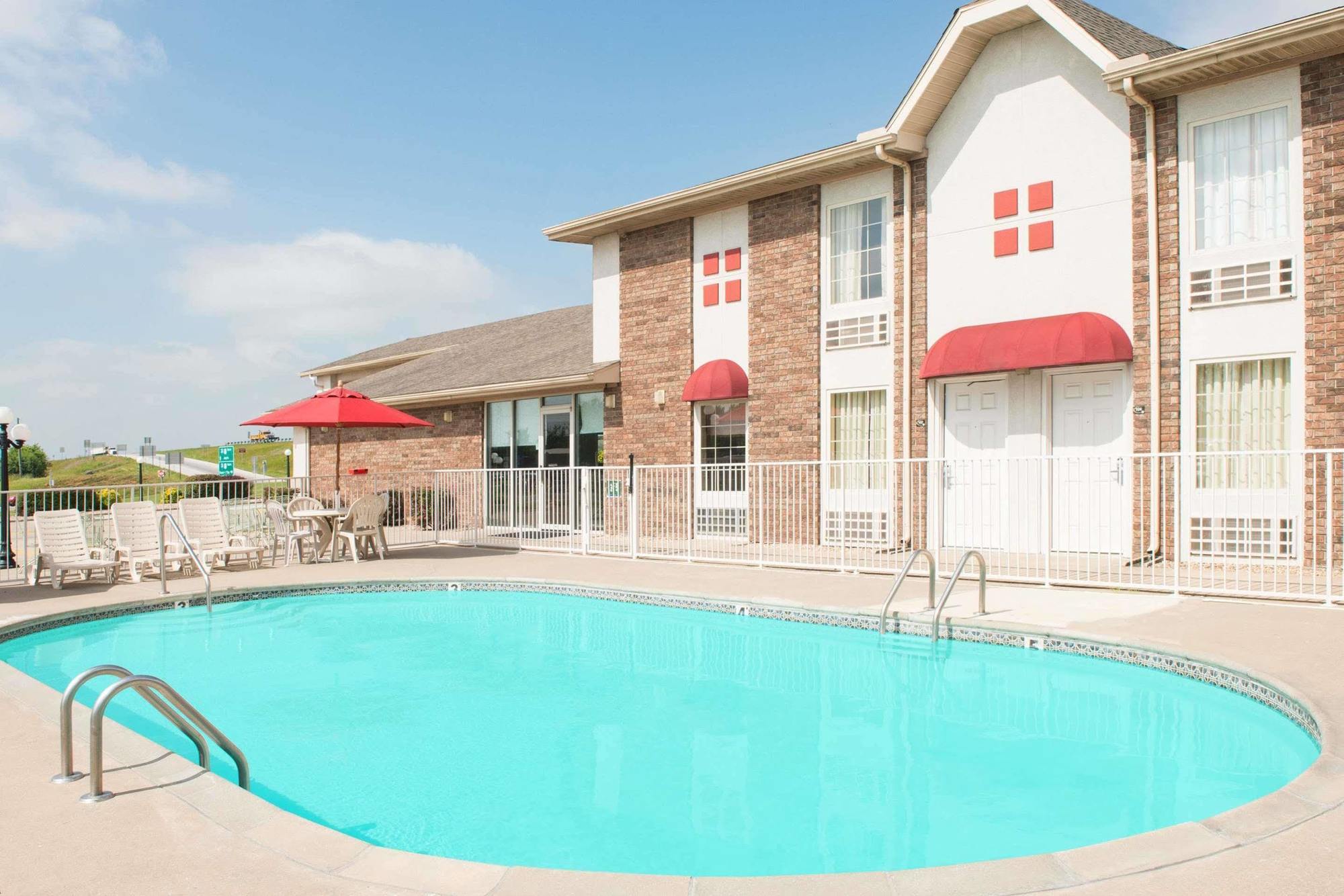 Boarders Inn And Suites By Cobblestone Lamar Missouri Buitenkant foto
